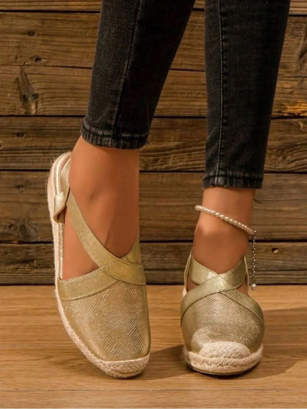 Michael Kors Danna cross Espadrille Gold Flat size 9